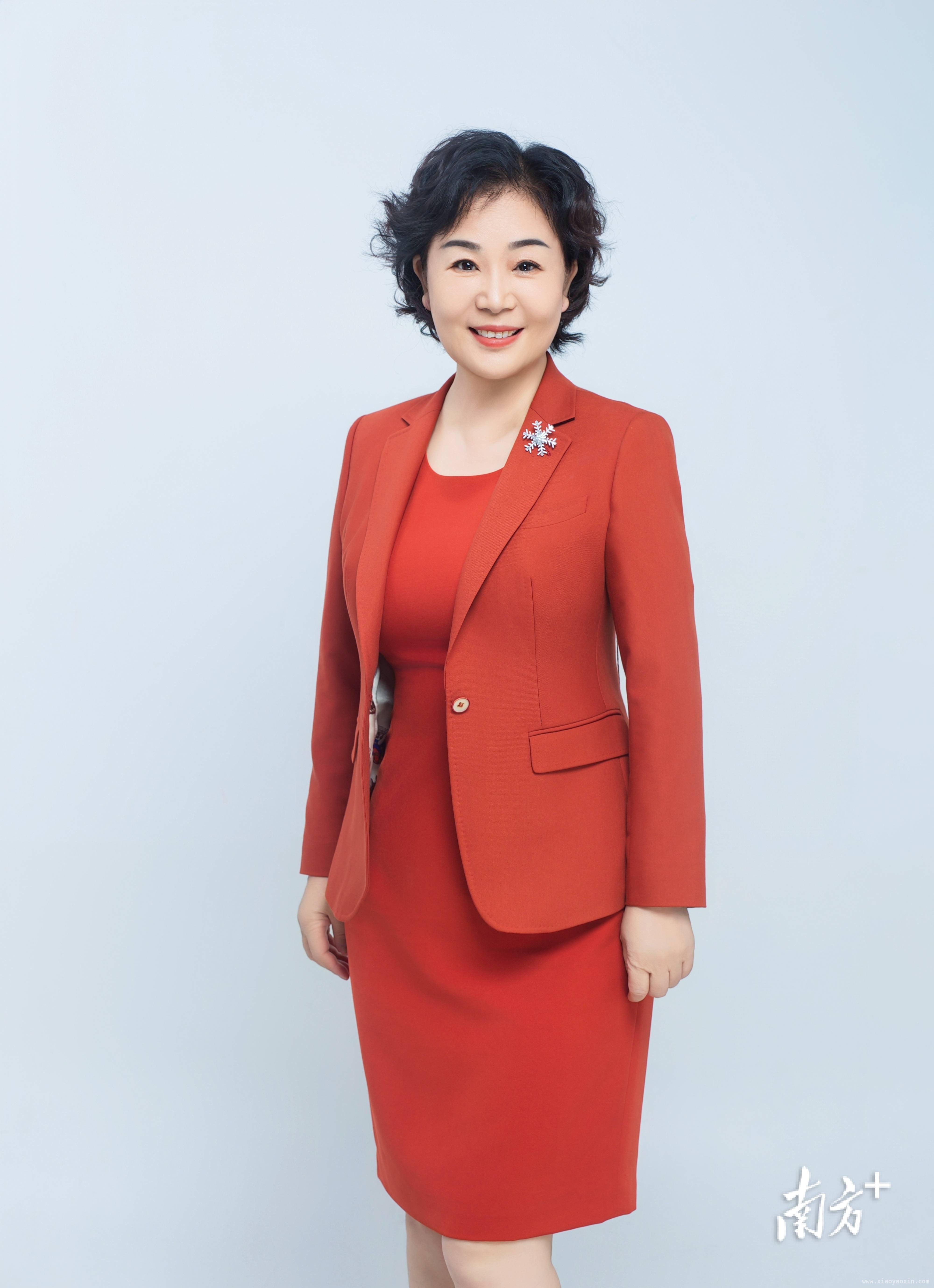 探秘坦洲“她”力量：女企业家引领时代新潮流，坦洲女企业家风采：绽放芳华，共筑发展新辉煌