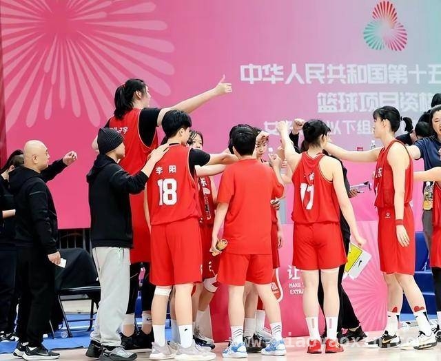 全运会U18女篮预赛：山东女篮携张子宇势如破竹！