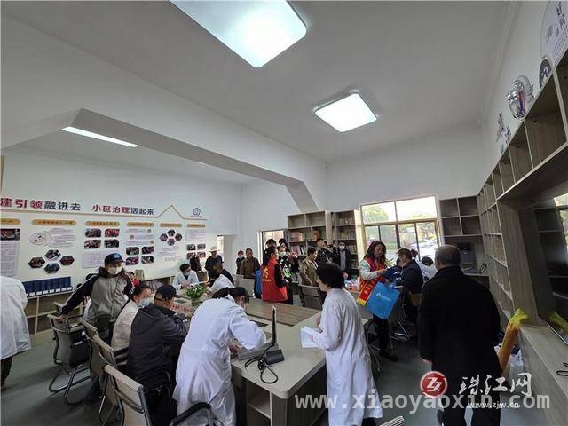社区“学雷锋”义诊：曲靖多团队带来健康知识与关怀，曲靖多团队联合进社区，“学雷锋”义诊送健康暖人心