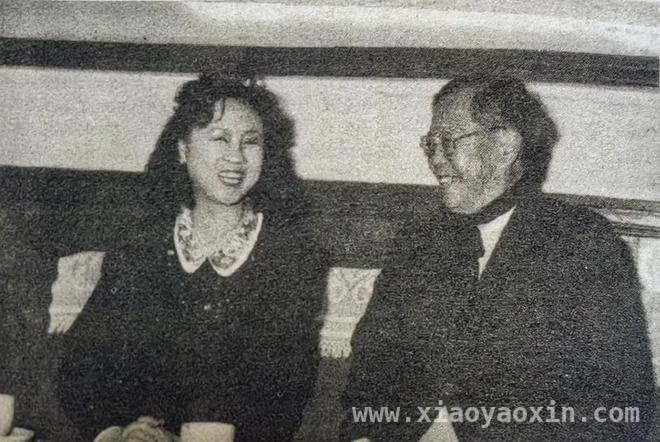琼瑶“迷妹”追星成功，对话曹禺太精彩，曹禺与琼瑶：一场戏剧与情感的邂逅