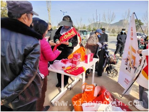 平安人寿枣庄中心支公司：3.15集市宣传，担当社会责任