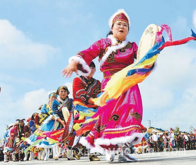 走进八岔村：感受赫哲族文化与旅游融合之美 八岔村：从传统渔猎到现代文旅的华丽转身