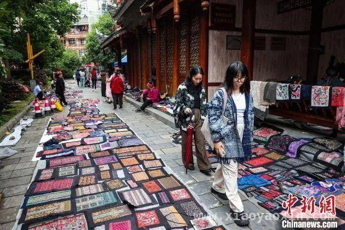 走进黔东南，开启别样民族文化与休闲之旅 黔东南州：民俗、美景、美食的梦幻交融