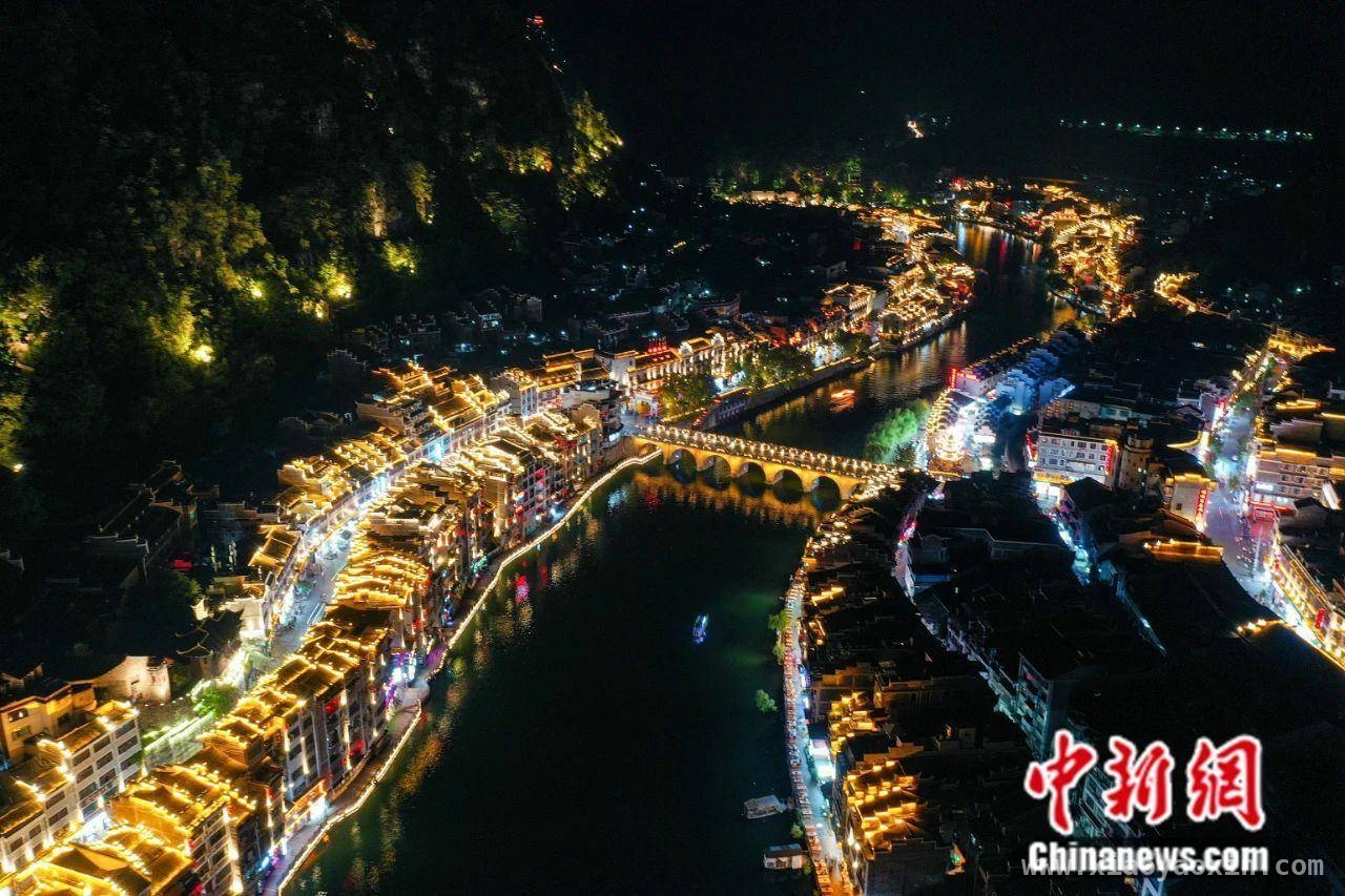走进黔东南，开启别样民族文化与休闲之旅 黔东南州：民俗、美景、美食的梦幻交融