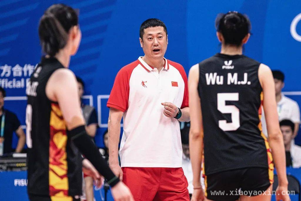 选聘新帅，中国女排能否走出困境再创辉煌？