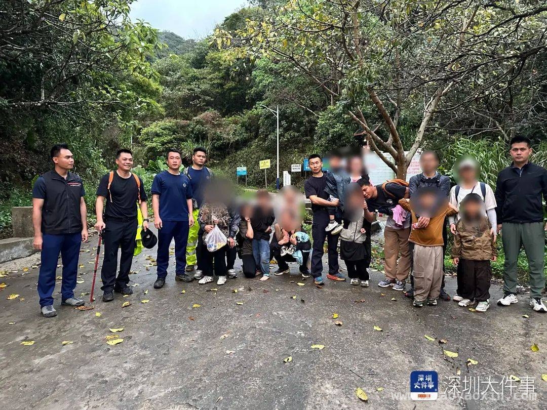 暴雨突袭！14人被困金龟山，警民携手上演生死救援
