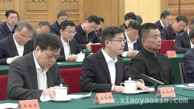 从本科自制机器人到青年榜样，王兴兴的逐梦之旅，王兴兴：四足机器狗“出圈”，荣获浙江青年五四奖章