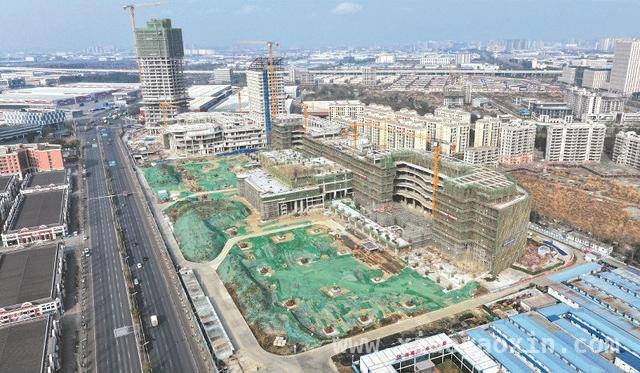 成都多领域重点项目建设提速，开启发展新篇章 成都重点项目建设快马加鞭，打造外向型产业新高地