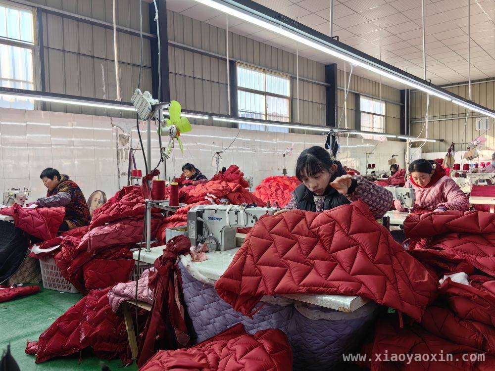 侯营镇棉袄产业：设计、生产、销售全链发力，走向国内外市场，“棉袄小镇”侯营镇：小棉袄闯出大市场
