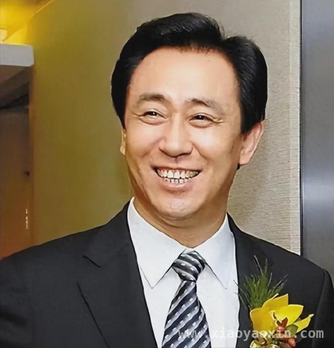 许家印“高龄产子”风波：家庭谜团与法律博弈 许家印私生子爆料：是拖延手段还是另有隐情？