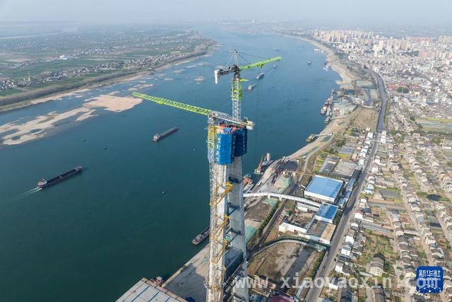 湖北交通新里程碑：枝江百里洲长江大桥北岸主塔顺利封顶，枝江百里洲长江大桥北岸主塔封顶，助力湖北经济腾飞