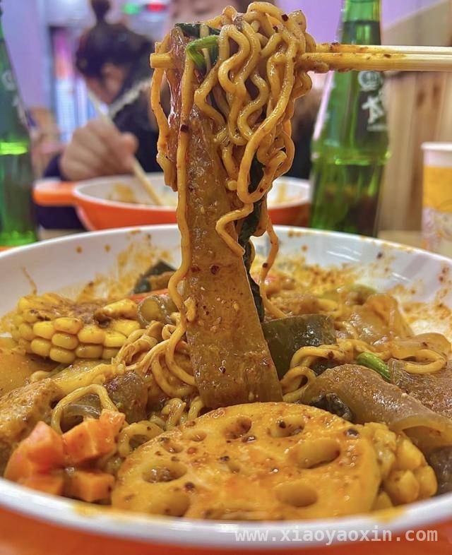 跟着周传雄的脚步，品味太原地道美味，周传雄演唱会在即，探秘太原美食盛宴