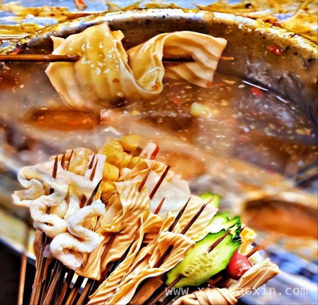 跟着周传雄的脚步，品味太原地道美味，周传雄演唱会在即，探秘太原美食盛宴