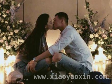 何捷转业引热议，张馨予婚姻背后的幸福密码