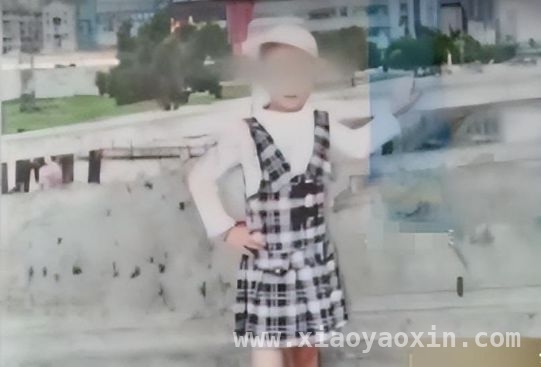 极端母爱酿成悲剧：女儿命丧母亲“期望”牢笼，成绩重压下的悲剧：母亲“爱”的枷锁夺走女儿生命