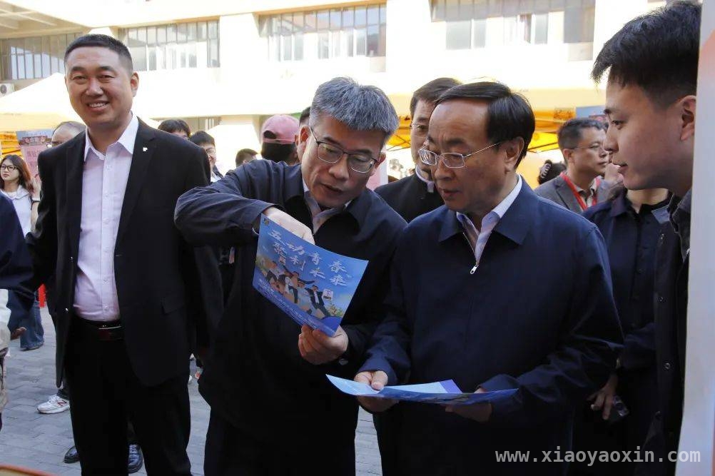 “十万学子进邯郸”活动：340余家企业抛出15000个就业岗位