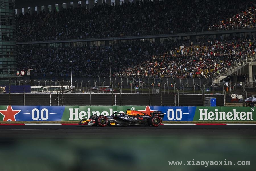 F1中国赛燃爆上海，汉密尔顿剑指正赛冠军