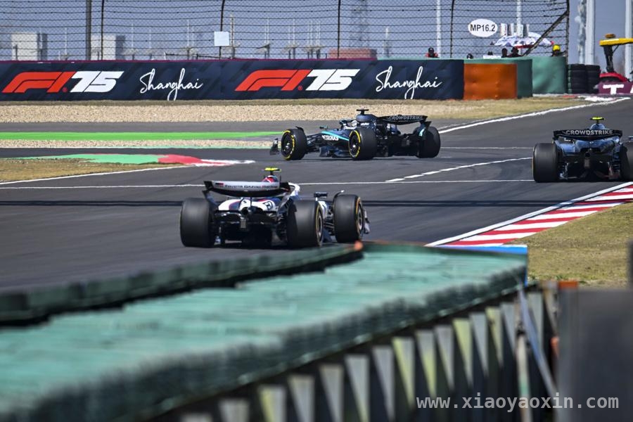 F1中国赛燃爆上海，汉密尔顿剑指正赛冠军