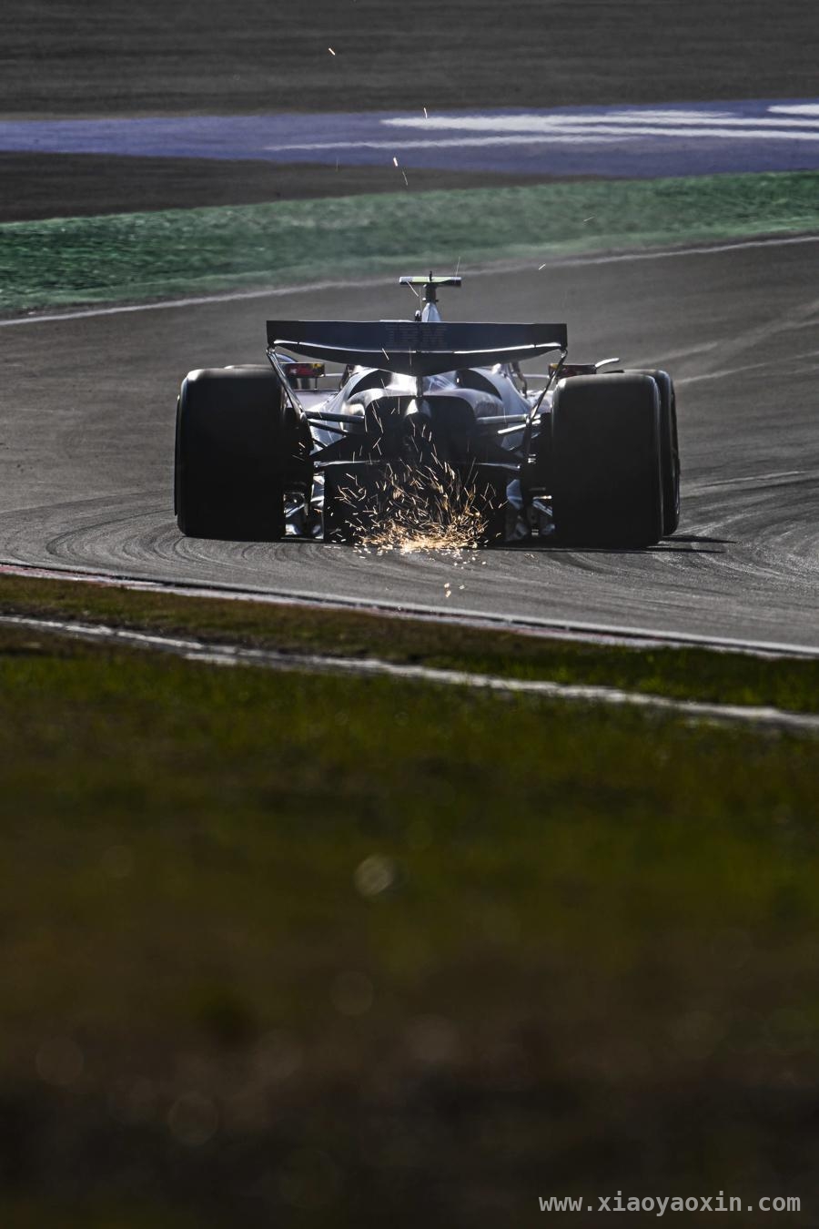 F1中国赛燃爆上海，汉密尔顿剑指正赛冠军
