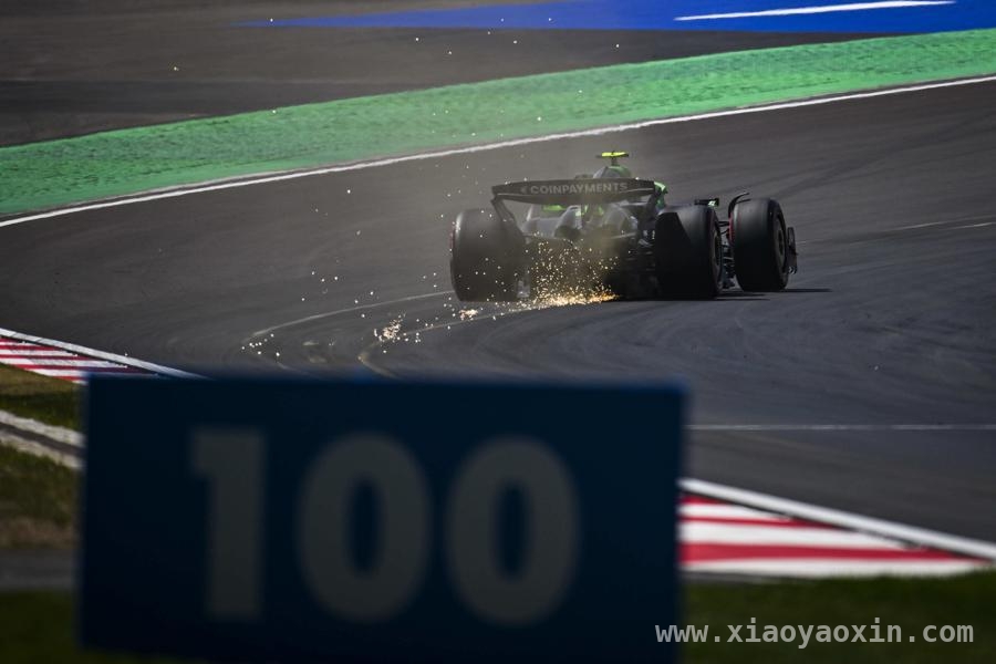 F1中国赛燃爆上海，汉密尔顿剑指正赛冠军