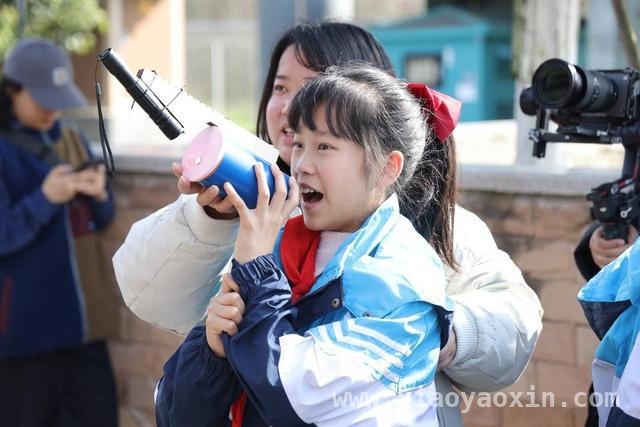 彭州实验小学气象研学游，为防灾减灾知识“充电”，世界气象日前夕，彭州气象研学游助力基层防灾减灾能力提升