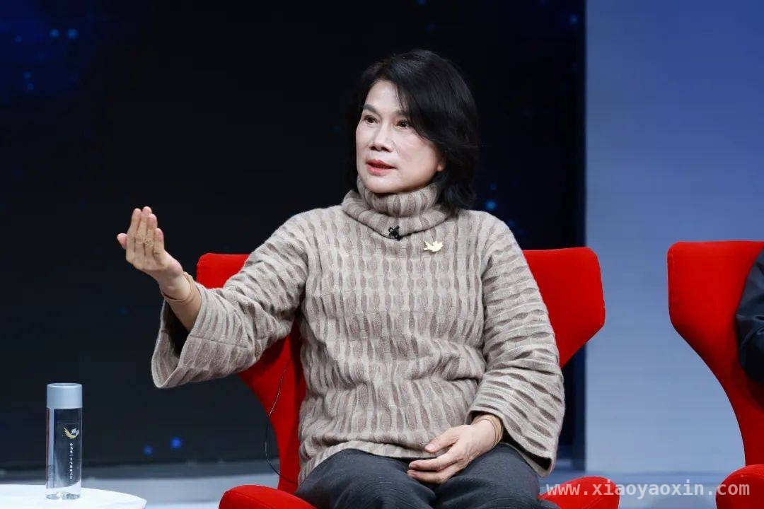 今晚对话，民营企业家分享创新发展实战经验，对话节目：民营企业家揭秘创新发展关键选择