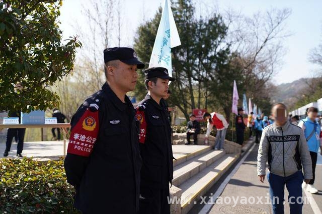 藏蓝守护，李沧梅花节绽安全之美