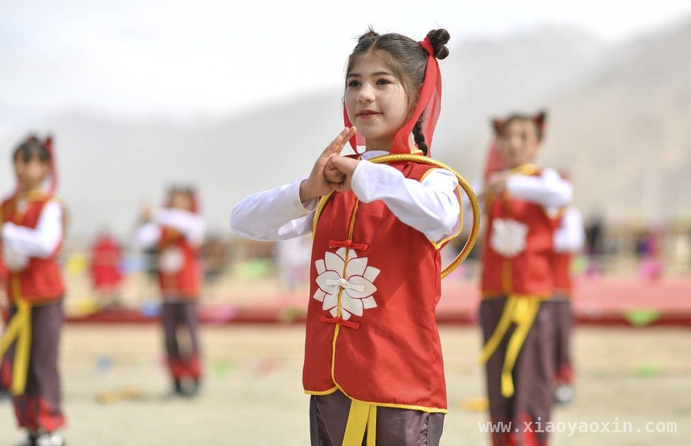 塔县之春：从自驾美景到多彩民俗的盛宴