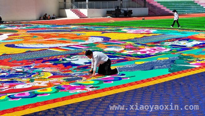 同仁市：唐卡堆绣传承，绘就乡村振兴新画卷，同仁市：非遗唐卡堆绣助力乡村旅游腾飞
