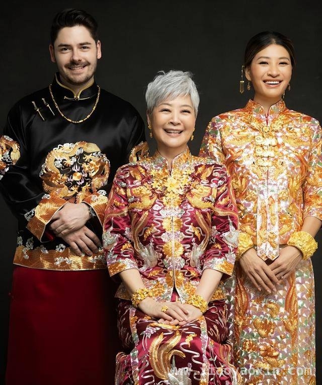 金燕玲：从失败婚姻到同性挚爱，人生迎来新转折