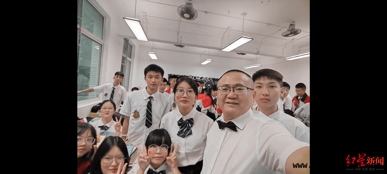 崇州职教中心：学生精心策划，让班主任收获暖心瞬间，一场感动全网的惊喜，崇州职校师生情谊大揭秘