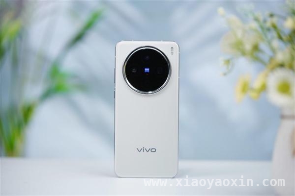 vivo X200S紫色版亮相，影像与配置亮点多！