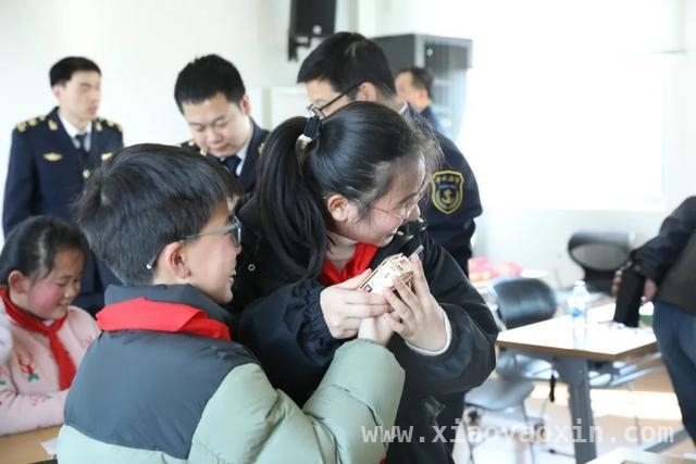 趣味实践！合兴小学开展水上交通安全科技活动 3·19崇明发信台：青少年水上交通安全科普盛宴