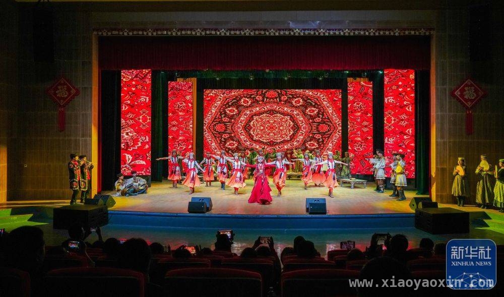 走进新疆塔什库尔干：感受多民族文化与旅游热度 探秘新疆塔什库尔干：民俗风情与旅游热潮