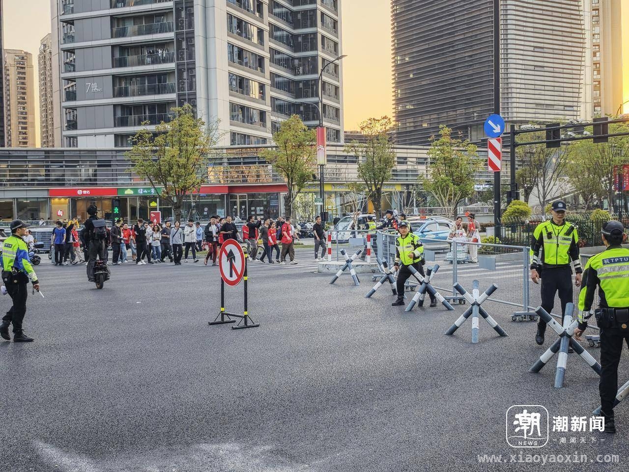 7万余人赛事交通指挥，杭州交警陆琦的挑战与担当，杭州中澳大战交通保障圆满完成，交警付出终获回报