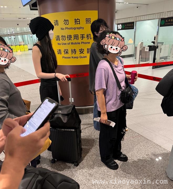 梧桐妹游艇欢乐庆生，诠释不一样的星二代生活，19岁梧桐妹庆生画面曝光，似李嫣般个性十足