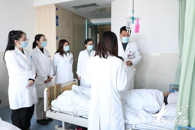 诸城人民医院送医到乡，为百姓健康保驾护航 诸城人民医院送医下乡，打通基层医疗“最后一公里”