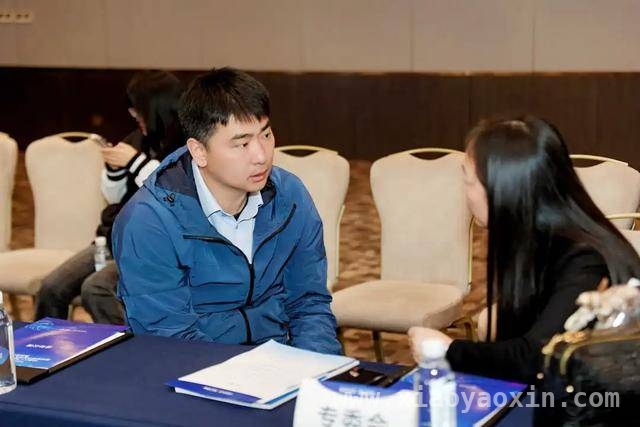 多方联动，成都成华经开区“机器人+”项目落地应用可期 成都成华经开区“机器人+”签约仪式：科技成果转化的新契机