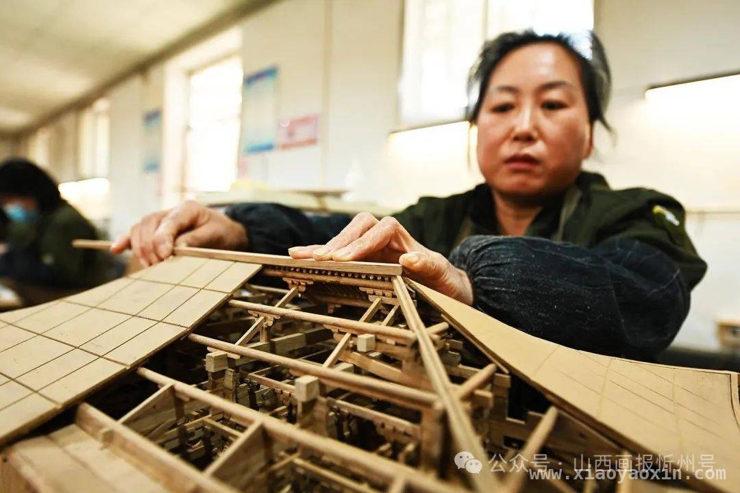 刘晓辰：用木雕传承山西古建文化，铸就艺术传奇，刘晓辰：以木雕为笔，绘就山西古建筑的璀璨画卷