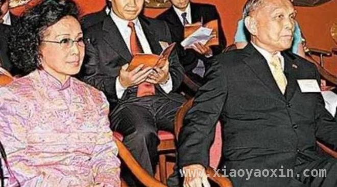 霍家权力密码：吕燕妮的36年隐忍传奇