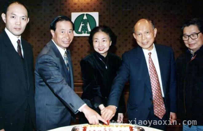 霍家权力密码：吕燕妮的36年隐忍传奇