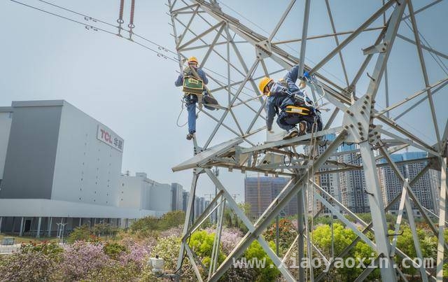 220千伏育如线检修，深圳供电局为十五运会筑牢电力根基，深圳供电局为十五运会供电提前检修，春日街头蓝影忙碌
