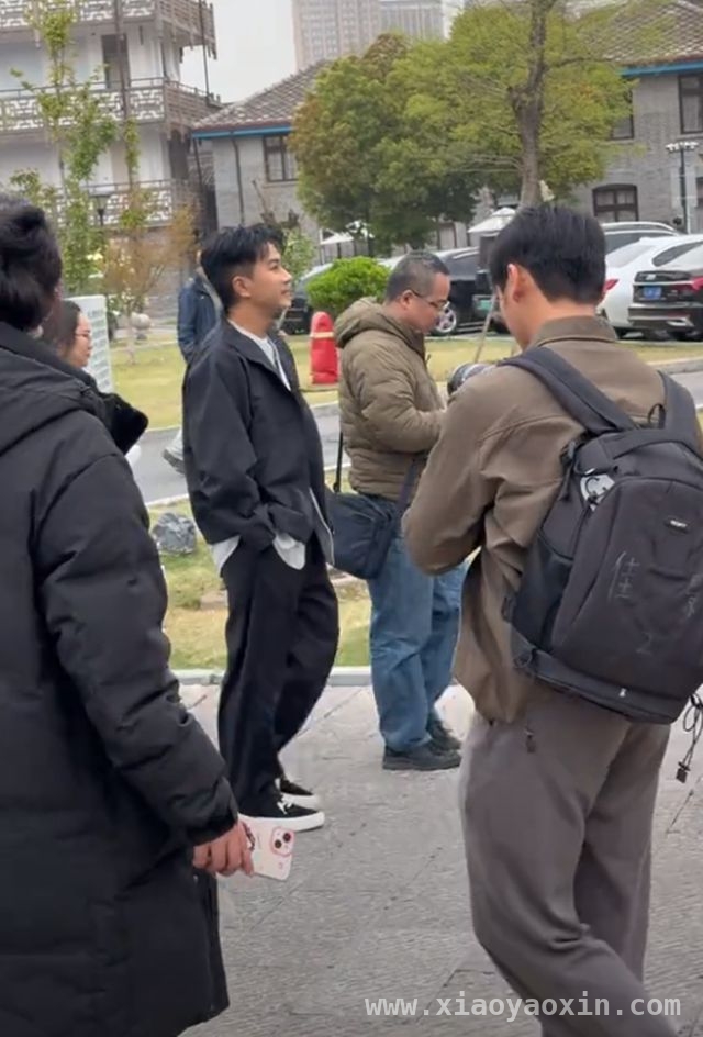 51岁刘恺威淮安演话剧，状态好到让人惊掉下巴！