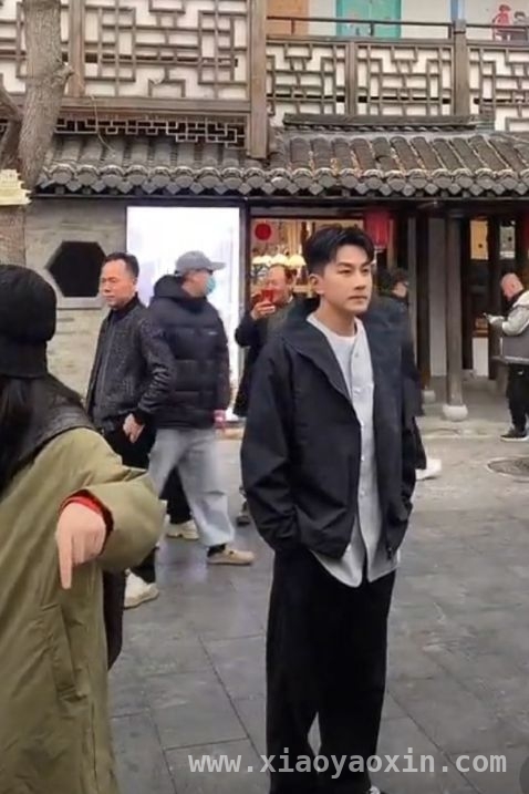 51岁刘恺威淮安演话剧，状态好到让人惊掉下巴！