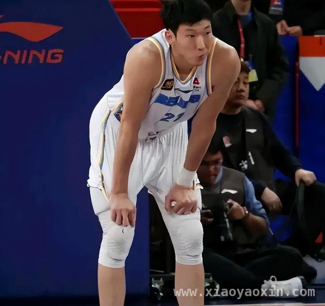 CBA常规赛风云：广厦夺冠在望，多队季后赛门票抢夺激烈！