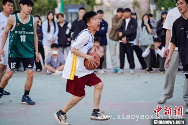 28次投篮，达州脑瘫男孩在大学收获温暖与力量，脑瘫少年大学圆梦，28次投篮点燃希望之光