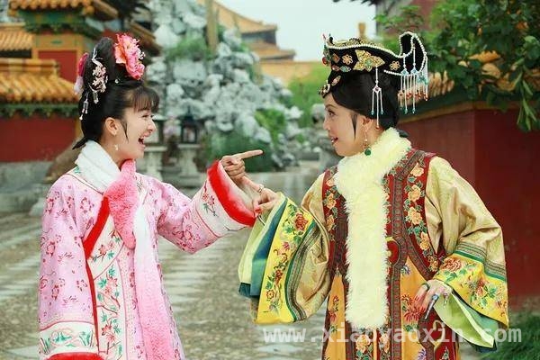 浪姐里的李晟：镜头少却热度高，她凭什么？，浪姐开播，李晟意外登顶，回忆杀来袭！