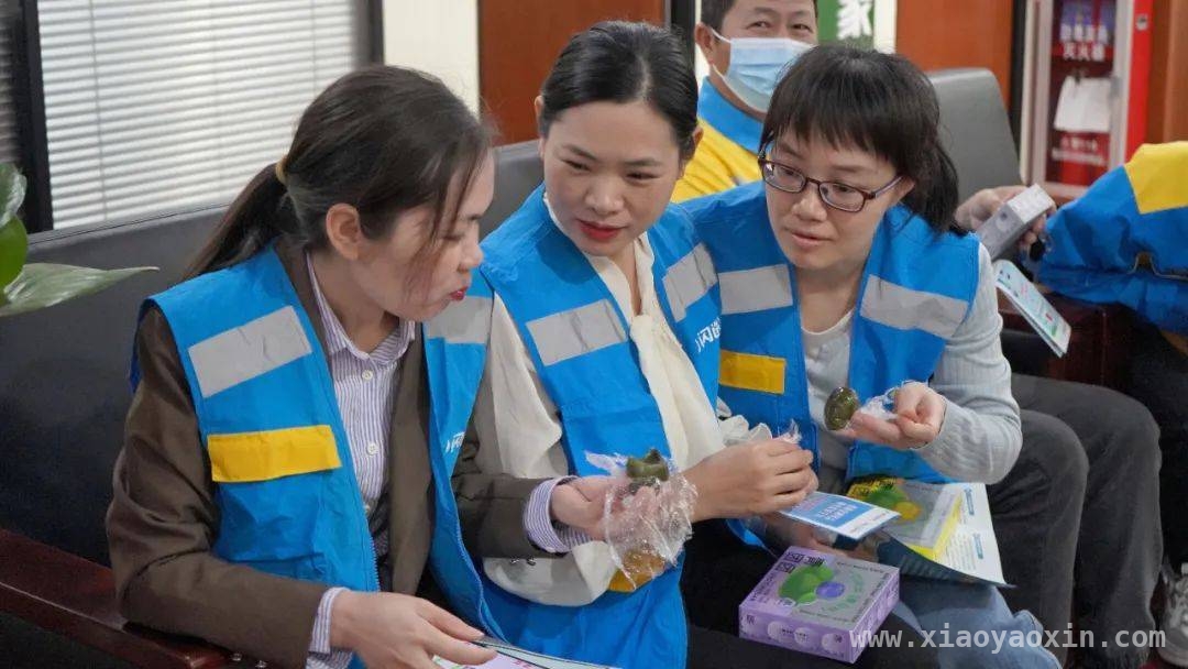 工会驿站“爱心互献”，为钦州户外劳动者添温情 邮储银行钦州分行爱心行动，温暖户外劳动者