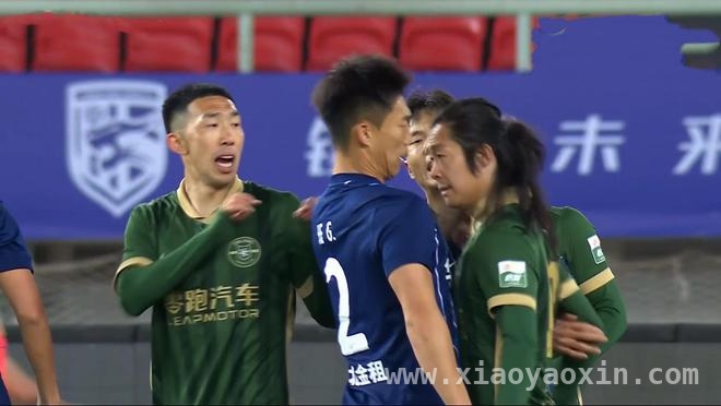 中超焦点战：浙江队强势崛起，武汉三镇沉沦保级深渊！