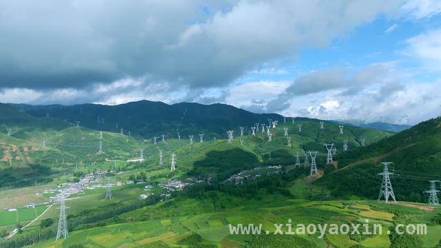 爱与使命：各领域守护者的壮丽画卷，不同岗位，相同坚守：守护祖国的力量